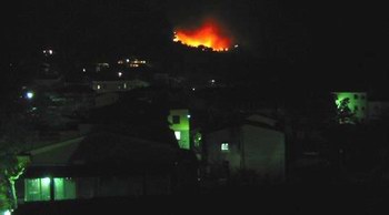 incendio s. piero notte