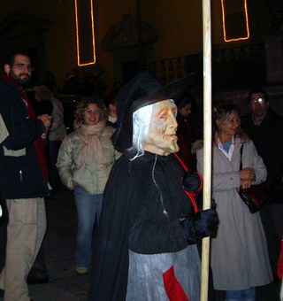 befana rio elba scopa