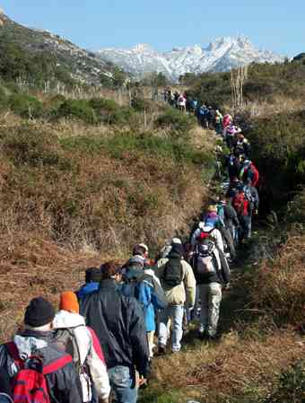 Escursione Pomonte 6 fila indiana