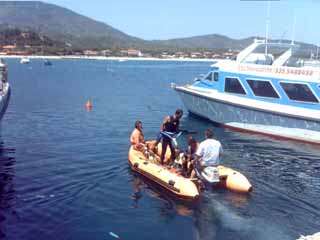 Incidente sub  gommone periti