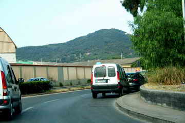 viale tesei parcheggi in curva 2007