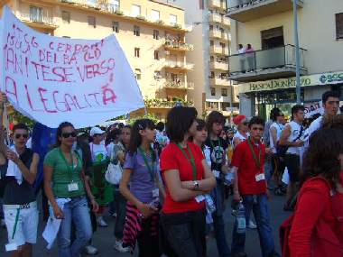 nave legalità corteo