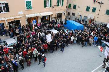 manifestazione elettrodotto  vari 5